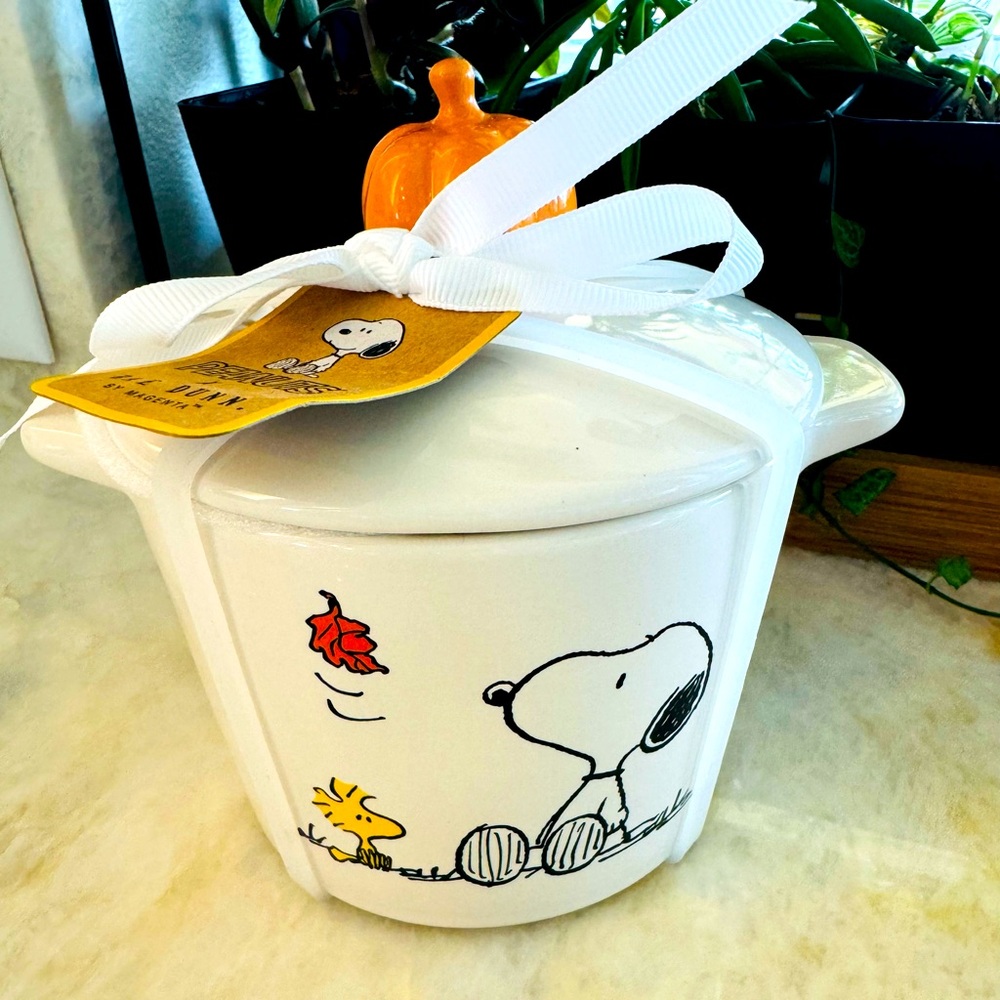 Peanuts x Rae Dunn - Snoopy Fall mini Casserole dish